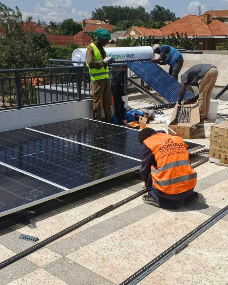 Why a 300-Litre Solar Water Heater is Perfect for Large Homes